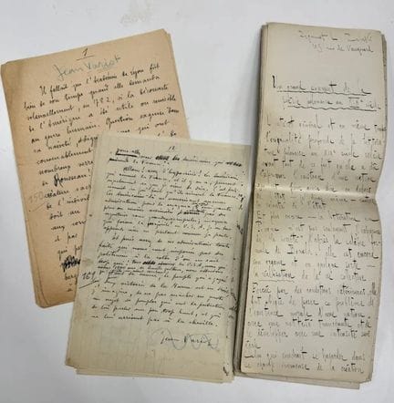 [LITERATURA MODERNA - MANUSCRITOS]

[ARTÍCULOS Y E