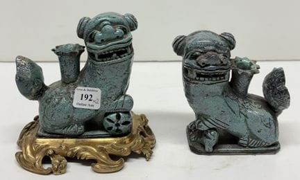 China, 19. Jahrhundert
Ein Paar Räucherofen aus bl