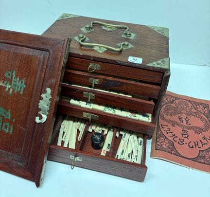 China, Anfang des 20. Jahrhunderts
Mahjong-Spiel „