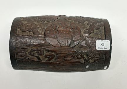China, um 1900
Kleines Bambusfass mit dunkler Pati