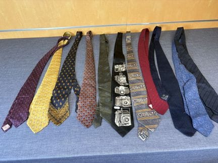 Lot de cravates vintage dont Kenzo, Balmain, Saint