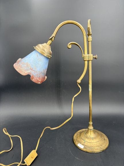Kleine Schreibtischlampe, Lampenschirm aus bonbonf