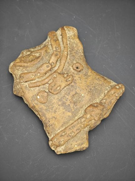 Fragment de personnage ou torse anthropomorphe en 