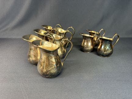 Felix Frère in Toulouse: Set of 9 small white meta
