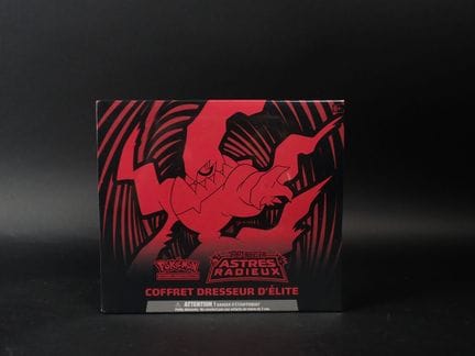 Pokémon Card
Contents: Elite Trainer Box
Edition: 