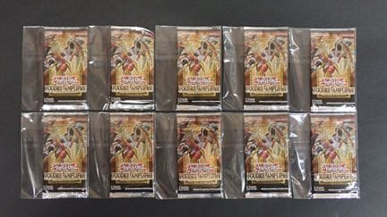 Yu-Gi-Oh!
Contents: Set of 10 booster packs
Editio