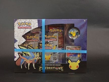 Pokémon Card
Contents: 1 deluxe Zacian Level X pin