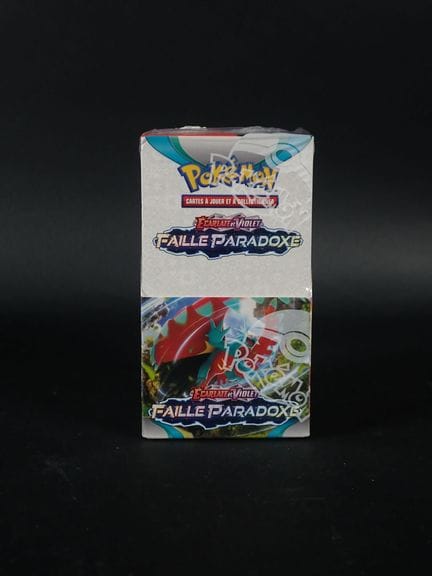 Pokémon Card
Contents: 1 half-display 
Edition: Pa