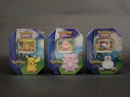 Pokémon Card
Contents: Set of 3 Pokeboxes featurin