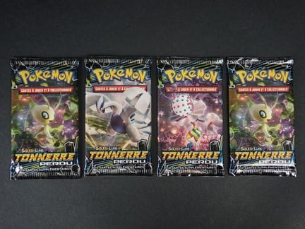 Pokémon Card
Contents: Set of 4 booster packs weig