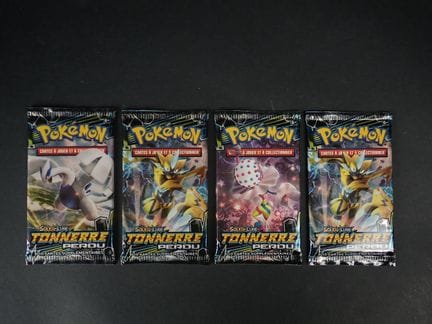 Pokémon Card
Contents: Set of 4 booster packs weig