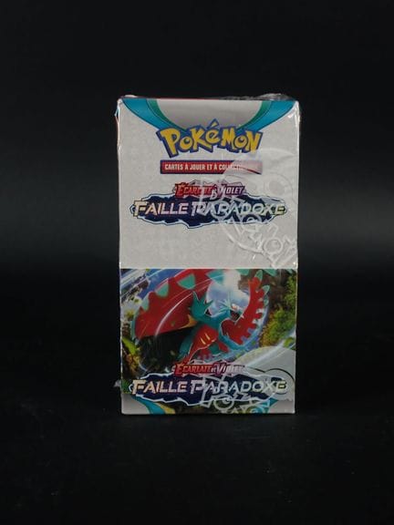 Pokémon Card
Contents: 1 half-display 
Edition: Pa