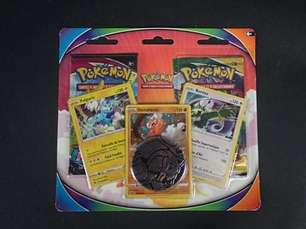 Pokémon Card
Contents: 1 Duopack 
Edition: Fist of