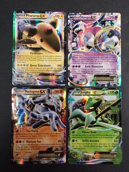 Carte Pokemon 
Contenu: Ensemble de 4 cartes rares