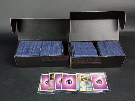 Carte Pokémon 
Contenuto: Set di 4 mazzi in toploa