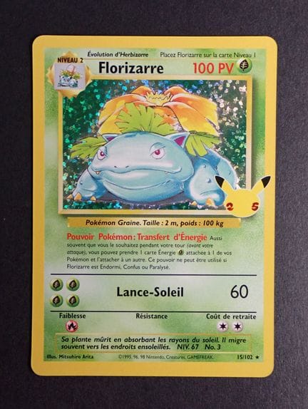 Carta Pokémon 
Contenuto: 1 carta rara Florizarre 