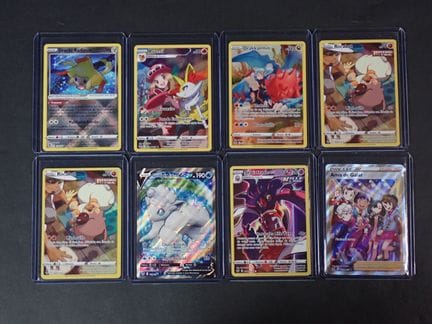 Carte Pokemon 
Contenu: Ensemble de 8 cartes rares