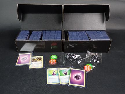 Carte Pokémon 
Contenuto: Set di 4 mazzi in toploa