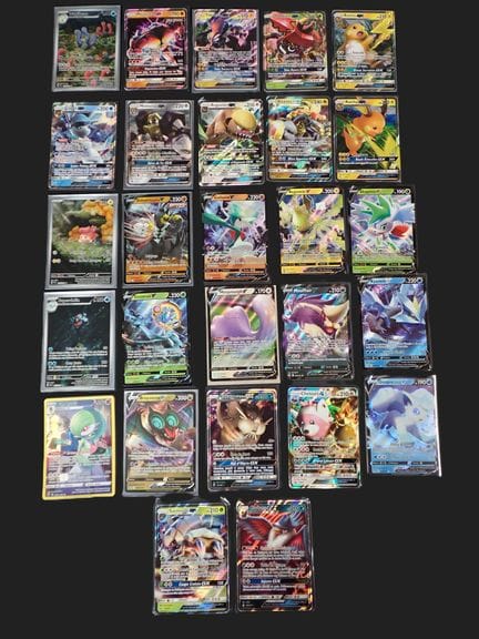 Carte Pokémon 
Contenuto: Set di 26 carte rare, tr