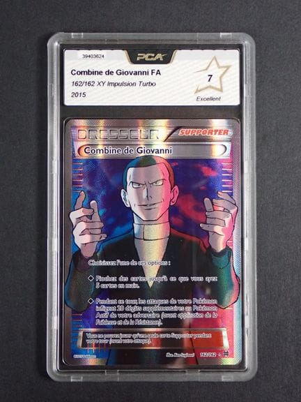 Carta Pokémon 
Contenuto: 1 carta rara "Combine de