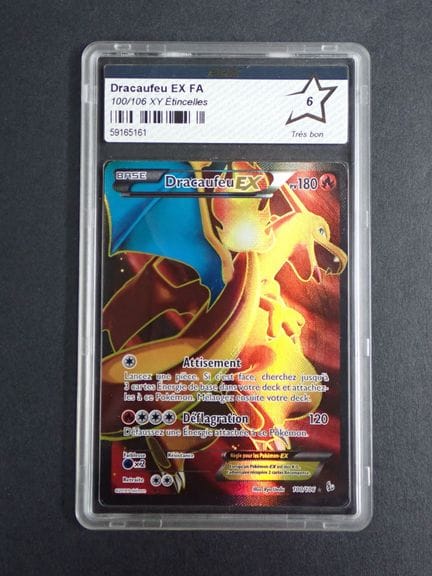 Carte Pokemon 
Contenu: 1 carte rare Dracaufeu EX 