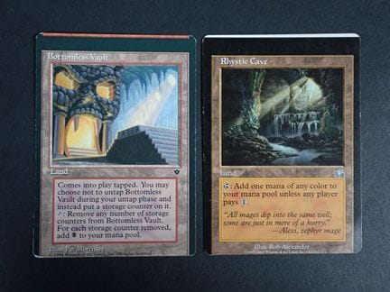 Magic: The Gathering 
Contenuto: Set di 2 carte no