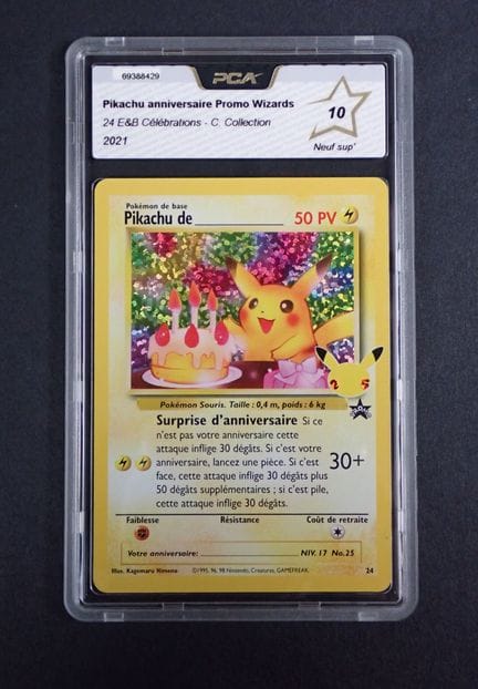 Carte Pokemon 
Contenu: 1 carte rare Pikachu anniv