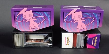 Carte Pokémon 
Contenuto: Set composto da un centi
