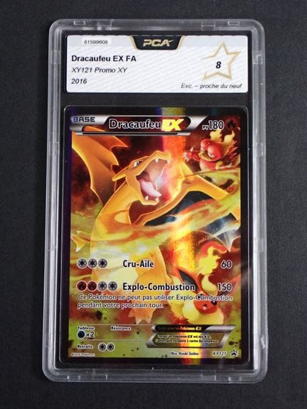 Carte Pokemon 
Contenu: 1 carte rare Dracaufeu EX
