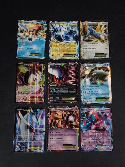 Carta Pokémon 
Contenuto: Set di 9 carte rare, tra