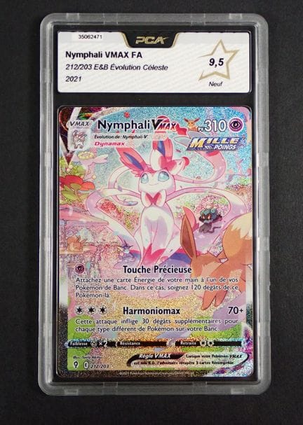Carte Pokemon 
Contenu: 1 carte rare Nymphali Vmax
