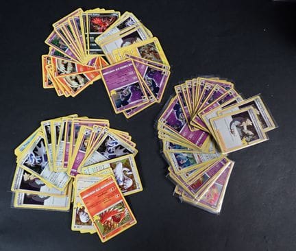 Carta Pokémon 
Contenuto: Set di 110 carte rare, t