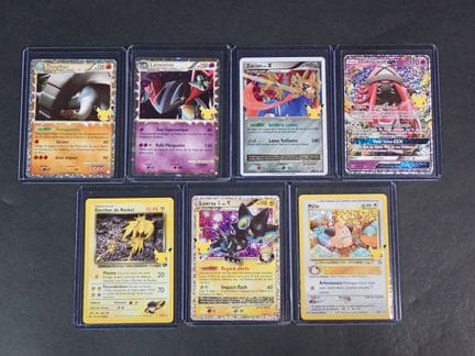 Carta Pokémon 
Contenuto: Set di 6 carte rare, tra