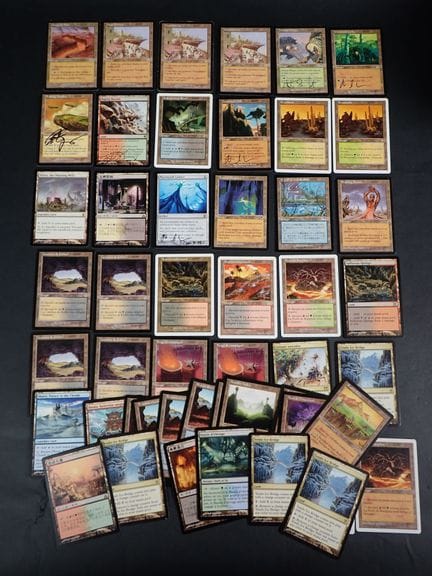 Magic: The Gathering 
Contenuto: Set di 51 carte r