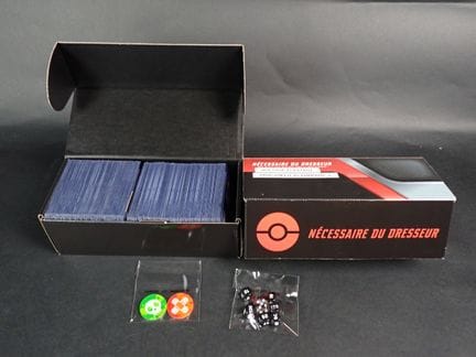Carte Pokémon 
Contenuto: Set di 4 mazzi in toploa