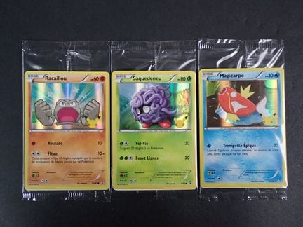 Carte Pokemon 
Contenu: Ensemble de 3 communes don