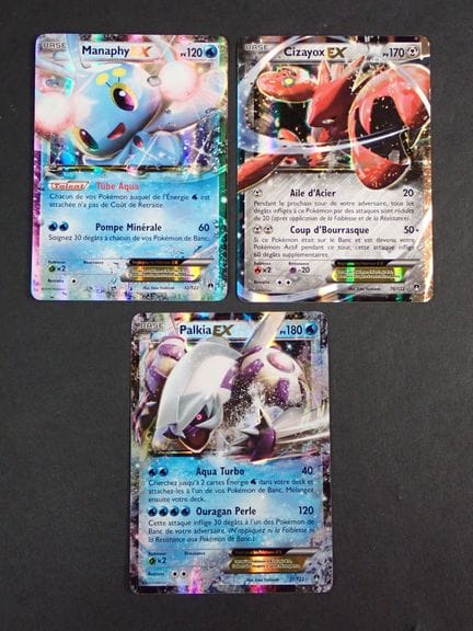 Carte Pokemon 
Contenu: Ensemble de 3 cartes rares