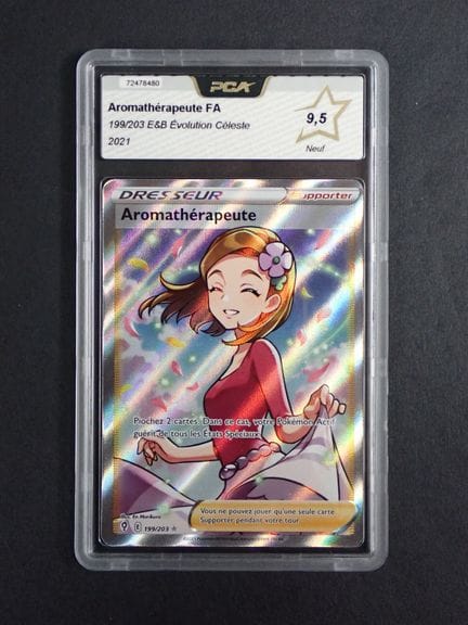 Carta Pokémon 
Contenuto: 1 carta rara "Aromaterap