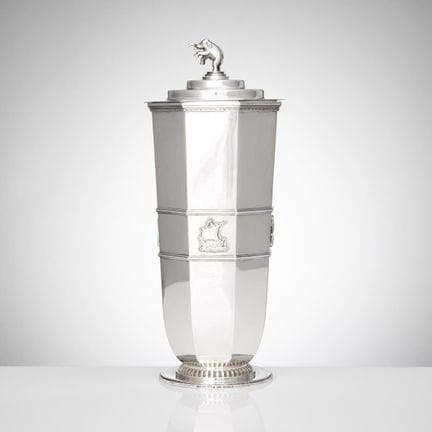 ERIK FLEMING. Pokal mit Deckel, Sterlingsilber, At