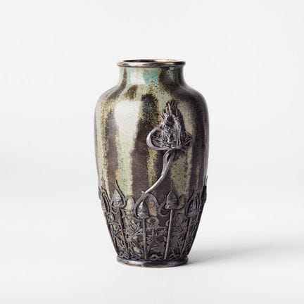 VICTOR SAGLIER &amp; EUGÈNE LELIÈVRE. Vase, Sèvres