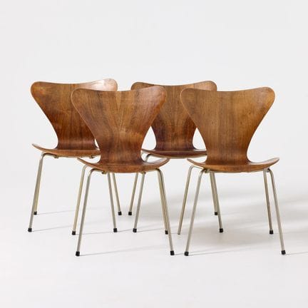 ARNE JACOBSEN. „Sjuan“, Stühle, vier Stück, Fritz 