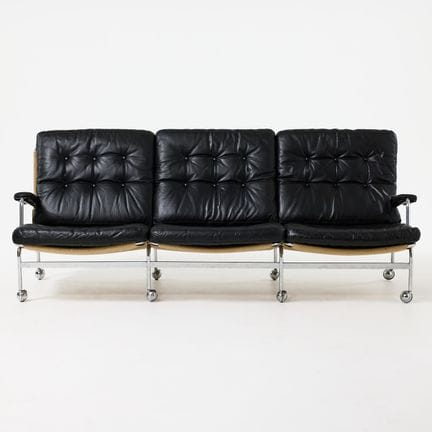 BRUNO MATHSSON. „Karin“, Sofa, DUX, Gestell aus St