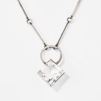 WIWEN NILSSON. Anhänger mit Kette, Silber mit Berg