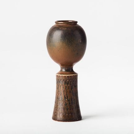 STIG LINDBERG. Vase auf Säulen, Gustavsberg 1966, 