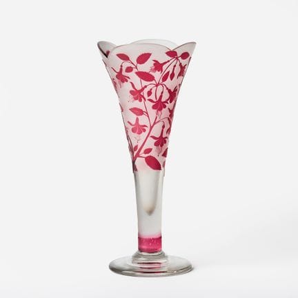 ERIK KJELLANDER. Vase, Kosta, um 1910, roter Überz
