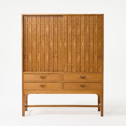HANS J. WEGNER. Schrank, Mikael Laursen, Dänemark,