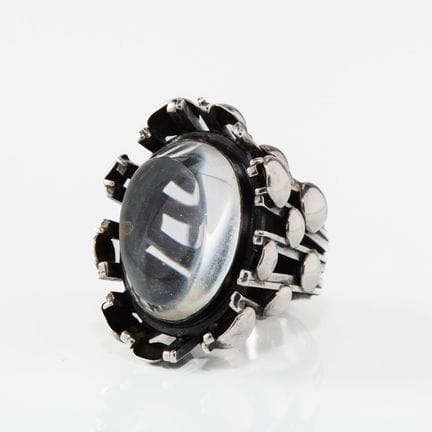 RACHEL GERA. Bague en argent sterling et cristal d