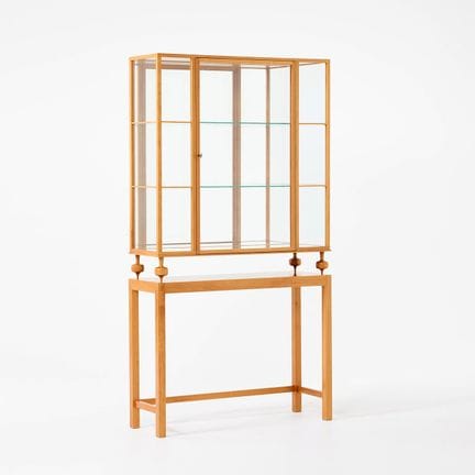 JOSEF FRANK. Vitrinenschrank, Firma Svenskt Tenn, 