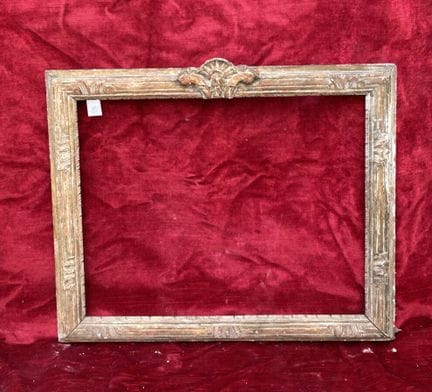 画框 约1900年  48 x 38.5 x 6.5 厘米
木质雕花画框，饰有叶片点缀的镂空花纹，山