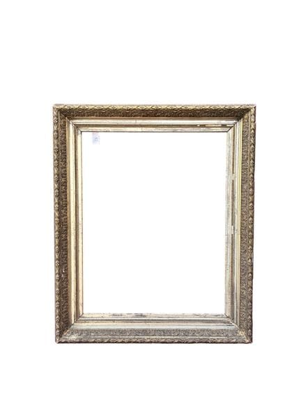 “巴比松”画框   56.5 × 454.5 × 9 厘米
镀金木质和灰泥画框，饰有莨苕叶卷草纹饰带